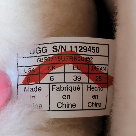 UGG Classic Short Logo Suede Boot - Picture 8 of 9